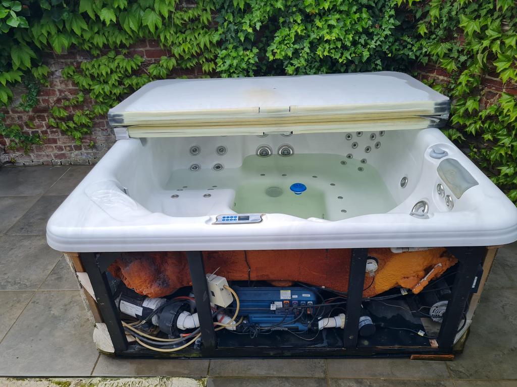 Op te knappen jacuzzi, Ophalen, Gebruikt