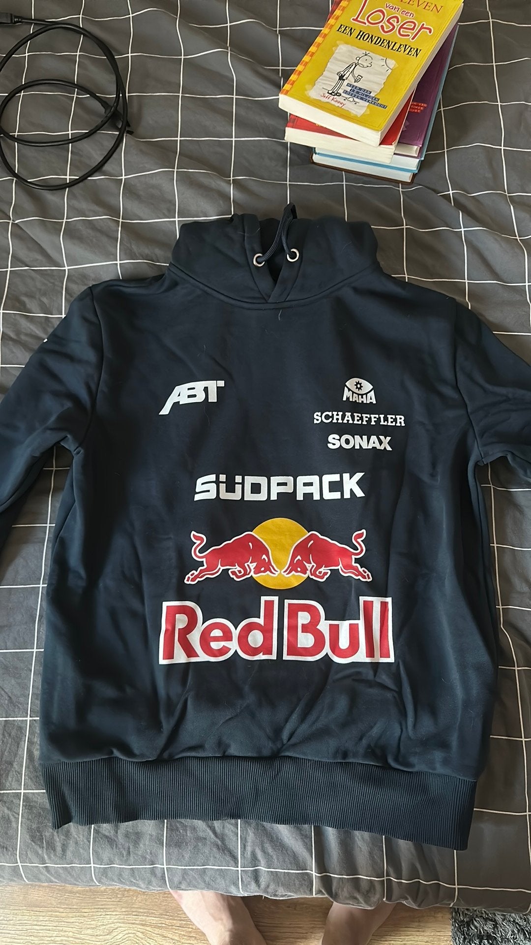Hoodie RedBull, Ophalen, Zo goed als nieuw