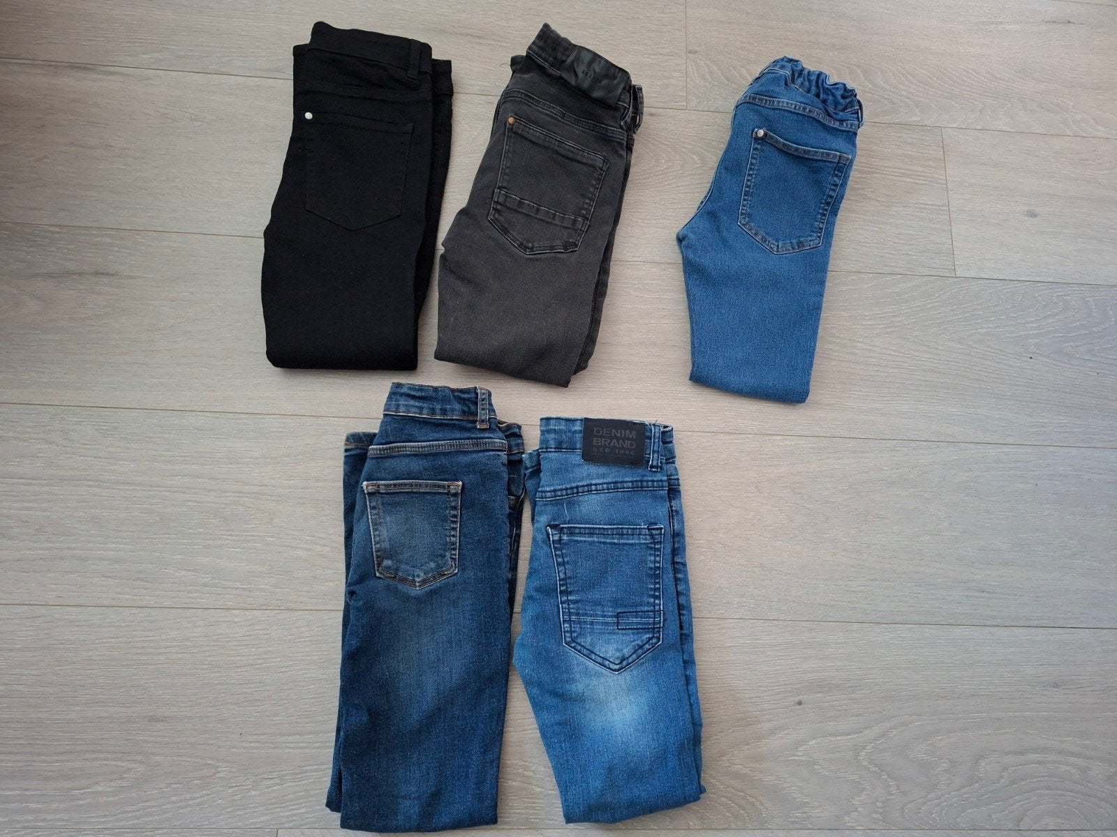 pantalon taille 134, Enlèvement ou Envoi, Taille 134