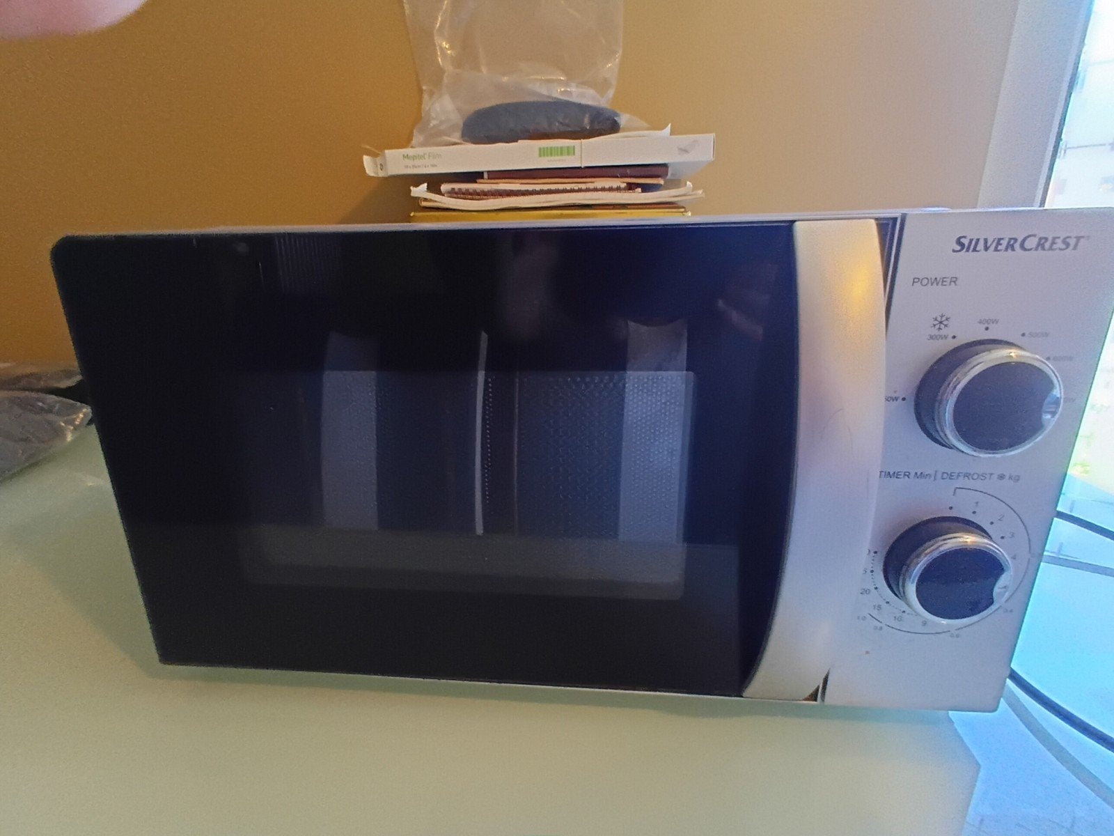 Four micro-ondes SilverCrest 20 litres Four Standard, Electroménager, Micro-ondes, Four, Enlèvement