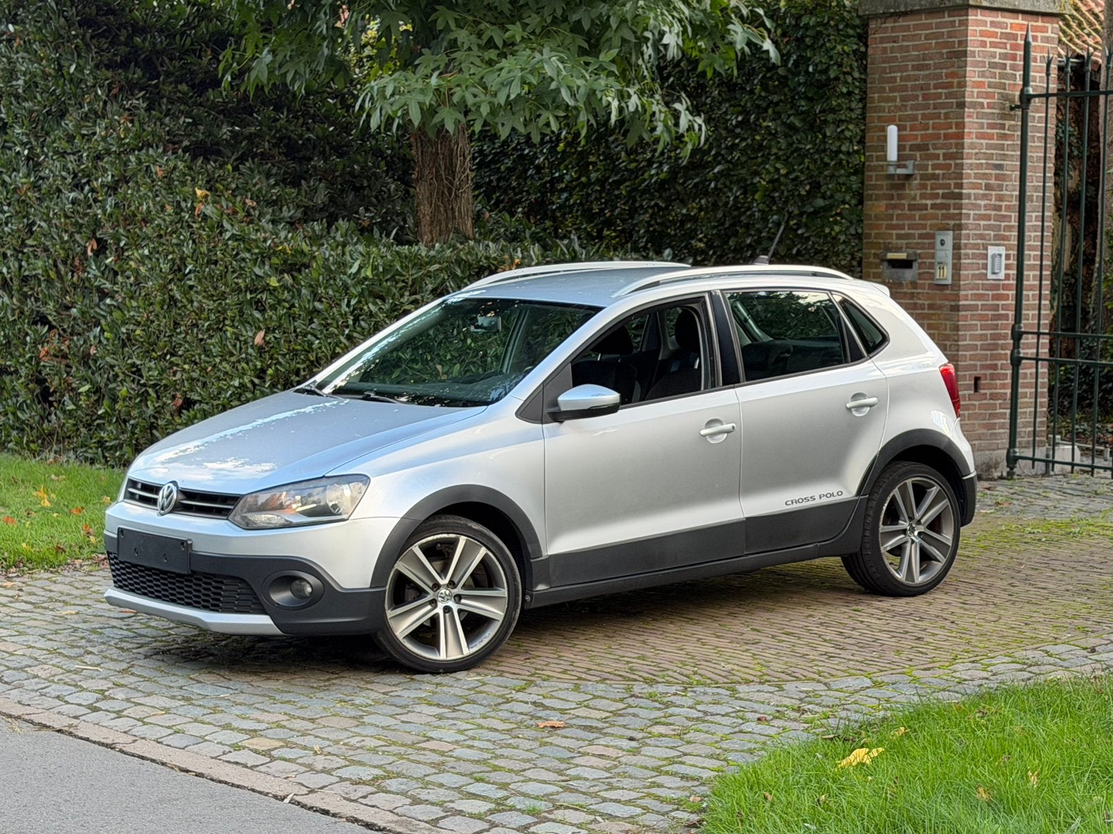 Volkswagen Polo Cross 2011 Euro 5 1.6 Diesel  370.000km, Voorwielaandrijving, Euro 5, Stof, Overige kleuren