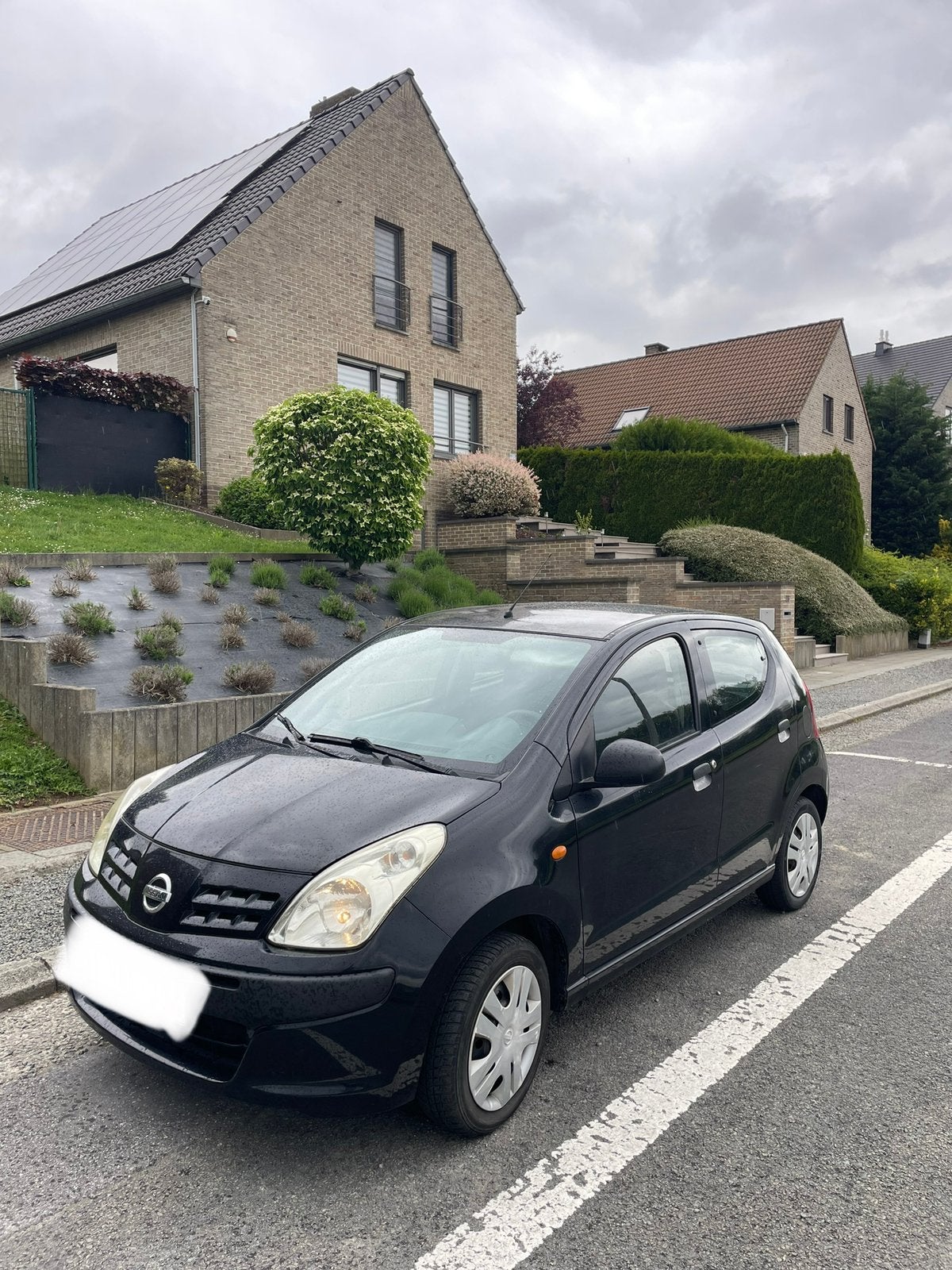 Nissan Pixo 1.0i essence 3100€ 5 portes, Autos, Achat, Entretenue par le concessionnaire, Phares antibrouillard, Particulier