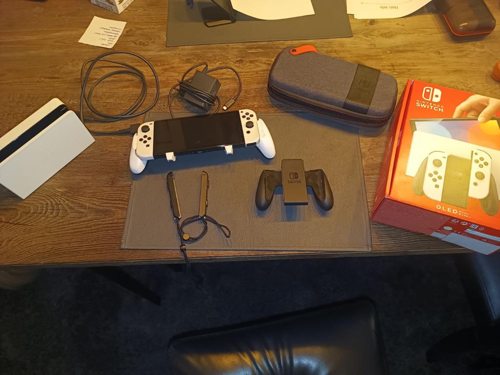 Switch OLED, Enlèvement, Switch OLED