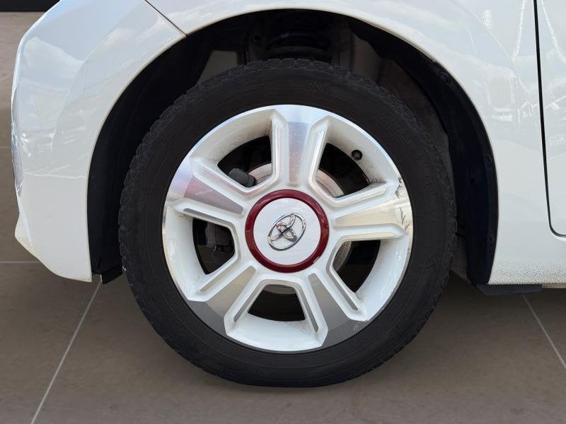 Toyota Aygo Play 1.0e, https://public.car-pass.be/vhr/9269d3c0-2225-4017-bf38-23a87feb5c8c, Electronic Stability Program (ESP)