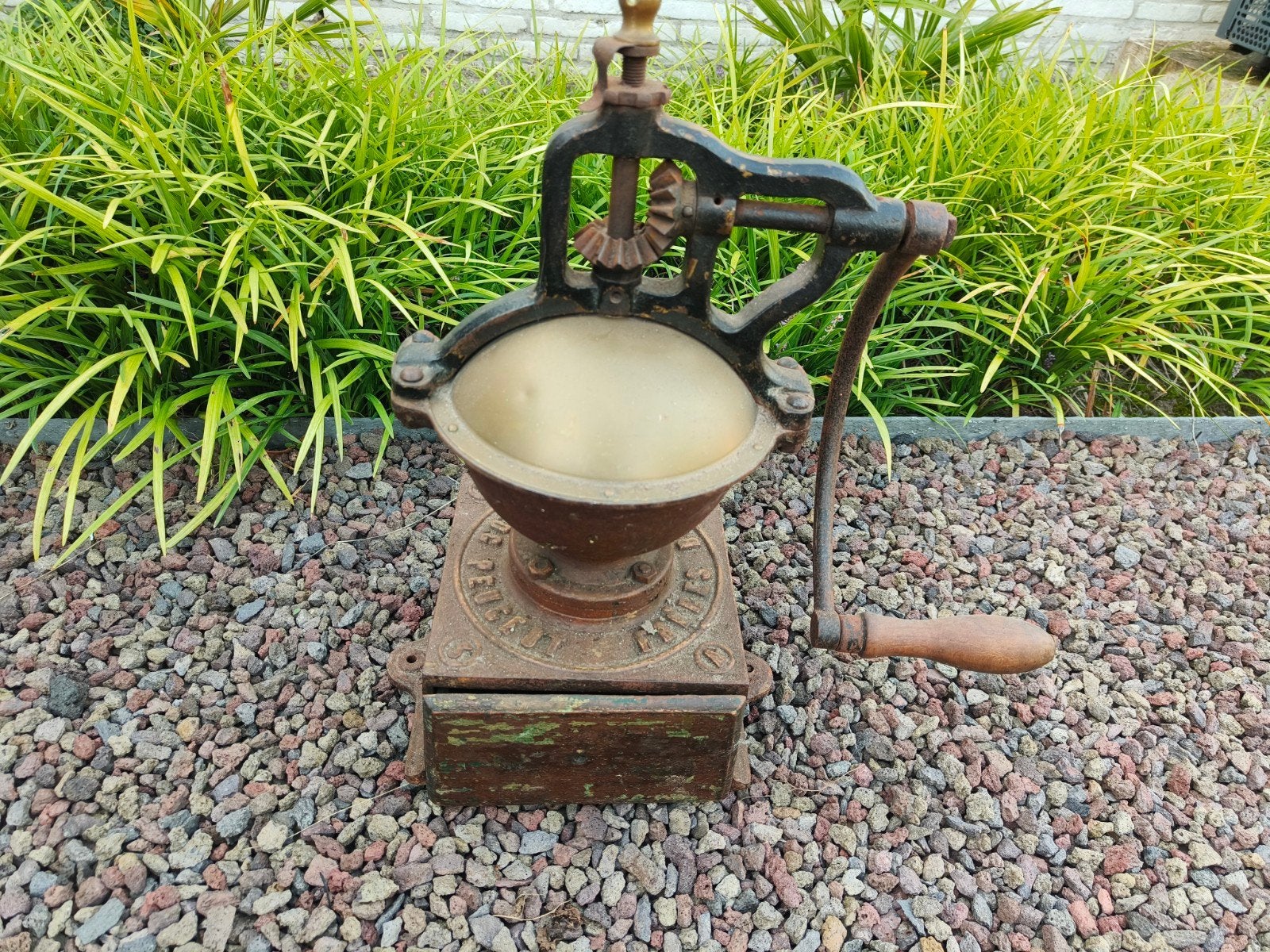 te koop,oude koffiemolen(Peugeot), Ophalen