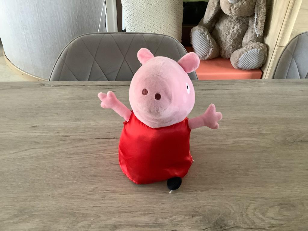 Personnage en peluche Peppa Pig (29 cm), Enfants & Bébés, Enlèvement ou Envoi, Lavable, Autres marques, Rouge