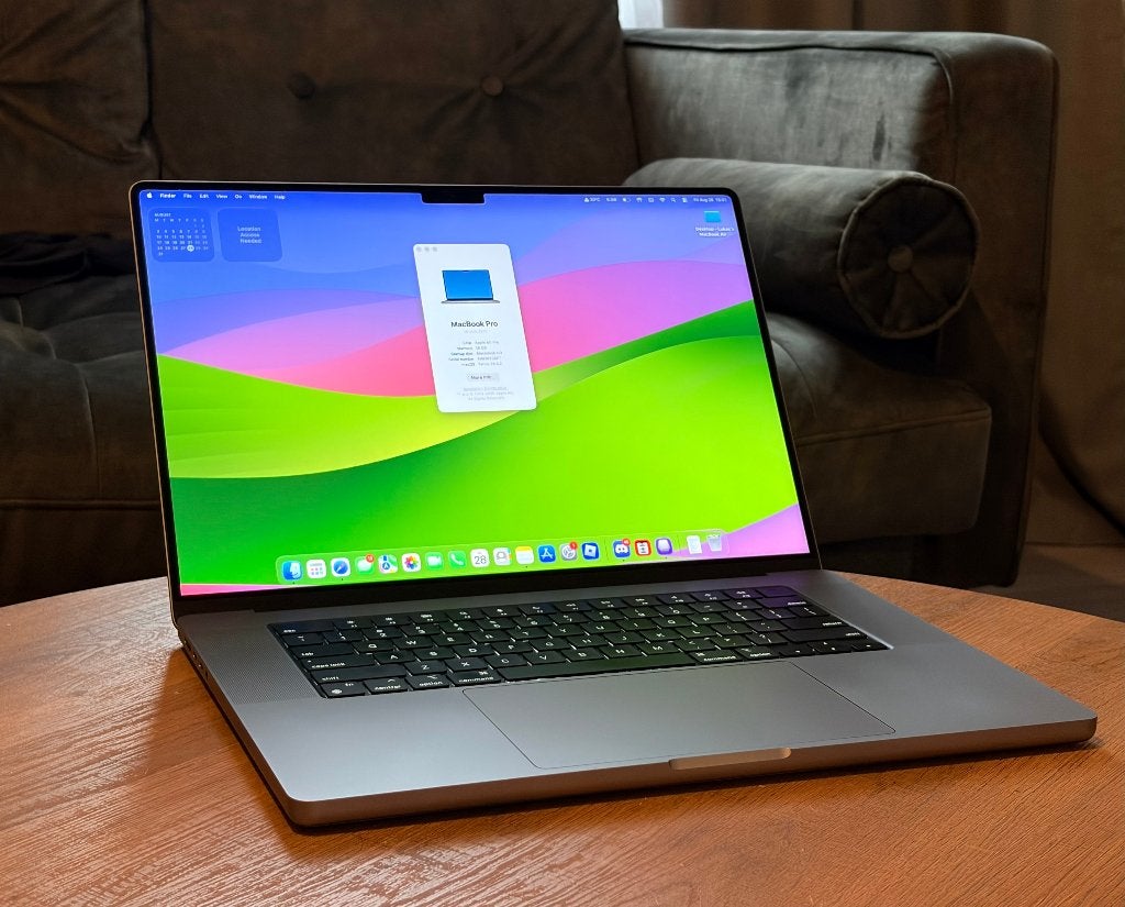 MacBook Pro 16 inch M1 Pro(10/16-core)–16GB RAM–512GB SSD, Computers en Software, Apple Macbooks, MacBook Pro, Gebruikt, Qwerty