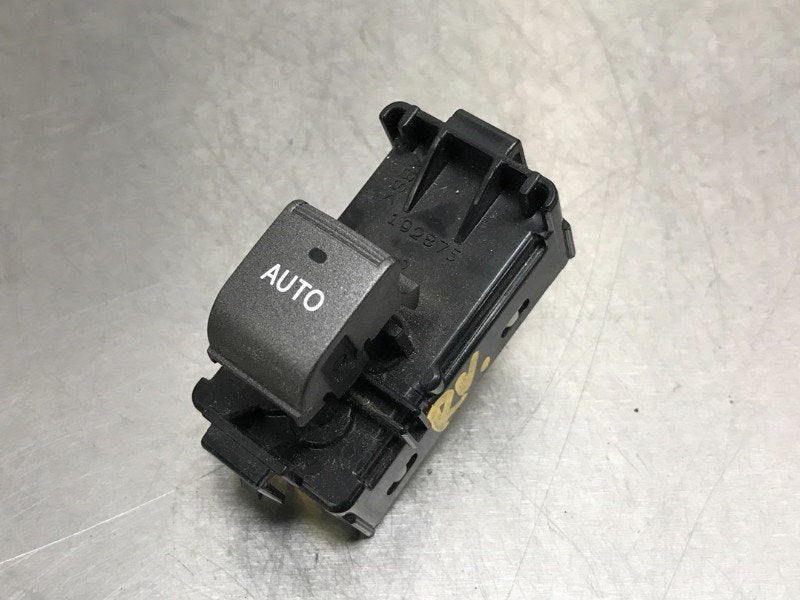 COMMUTATEUR VITRES ELECTRIQUES Lexus LS (F4) (|8481050020|), Utilisé, Lexus