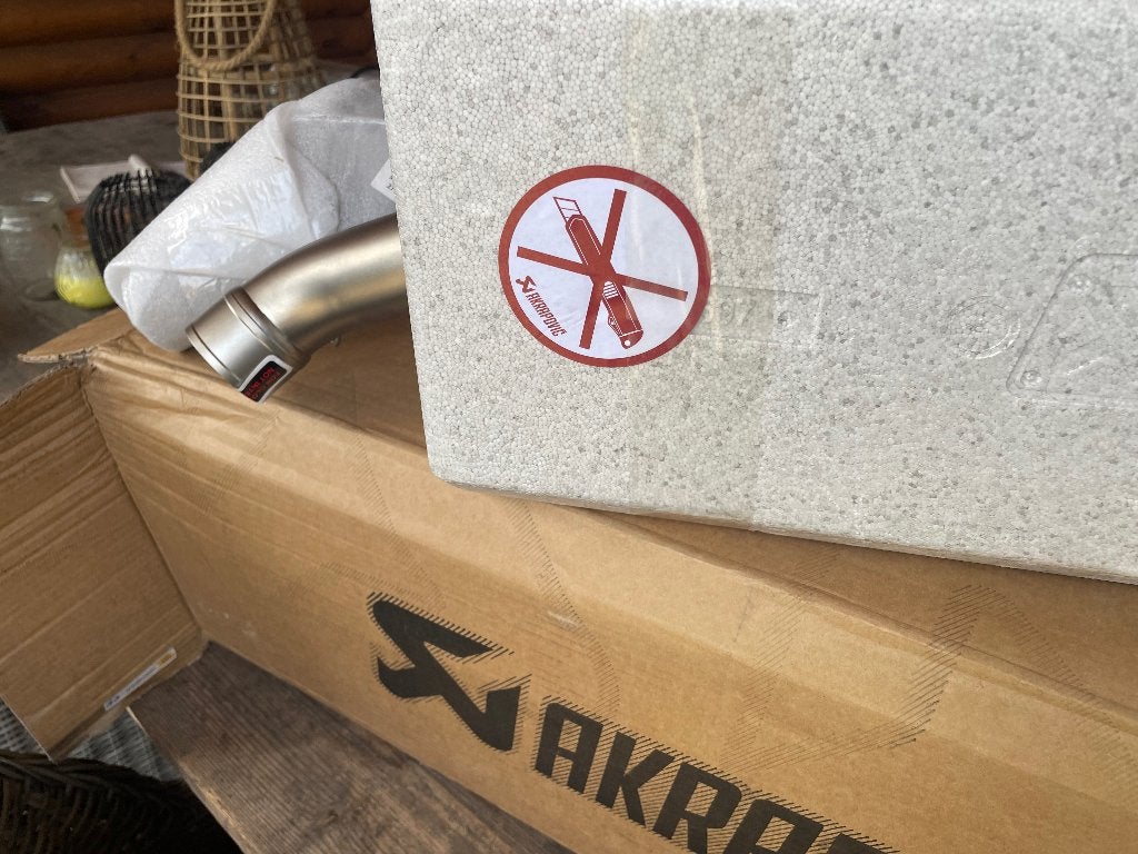 Akrapovic uitlaat, Ophalen, Nieuw, Uitlaat