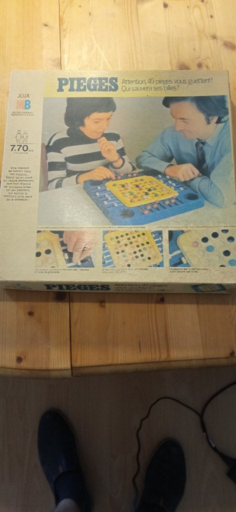 Jeu de société vintage, "Piège", Trois ou quatre joueurs, Enlèvement, Utilisé, MB