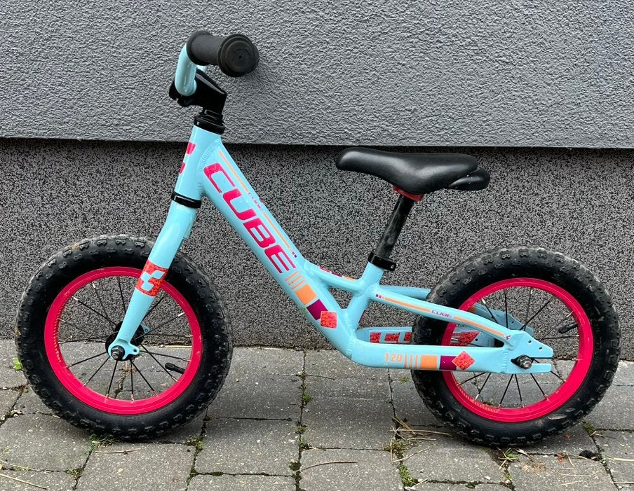 Loopfiets cube, Ophalen, Zo goed als nieuw, Loopfiets