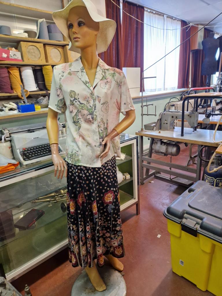 paspoppen en mannequin/ etalage poppen, Ophalen