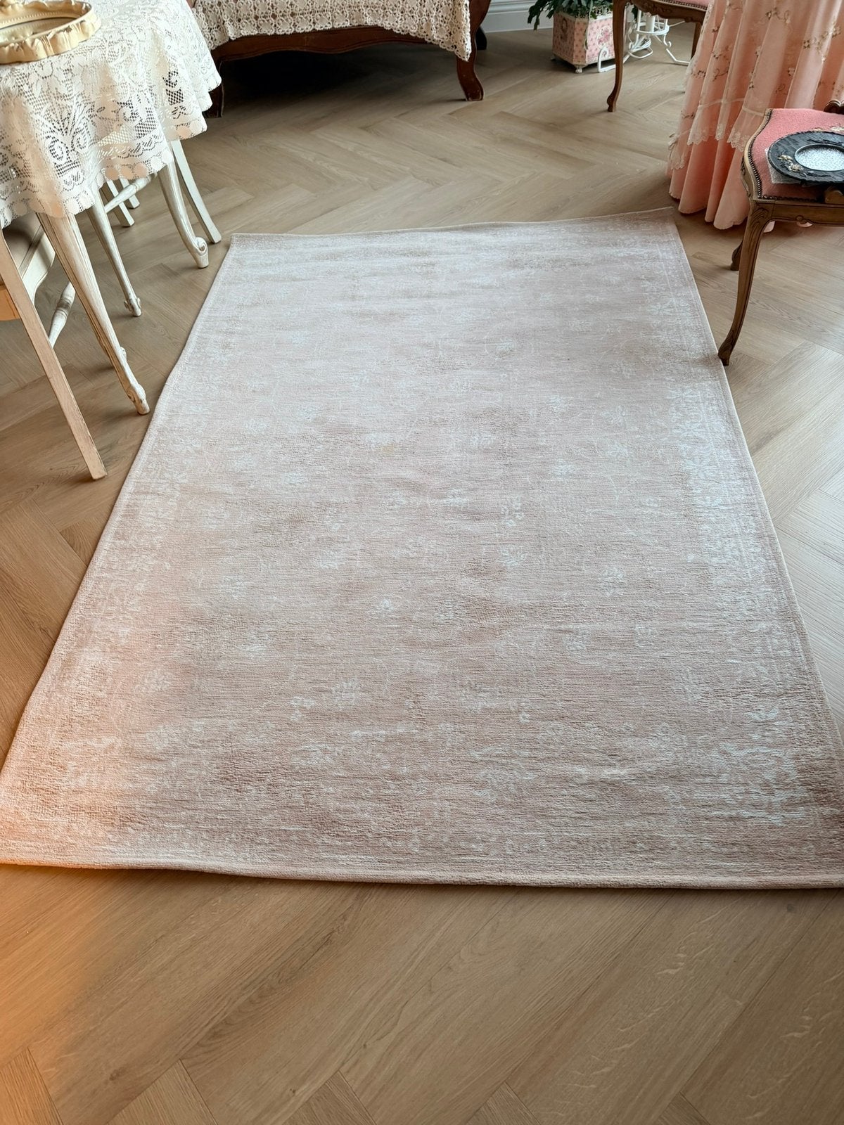 Magnifique tapis Louis de Poortere 140 x 200 cm, Enlèvement, Comme neuf, Beige