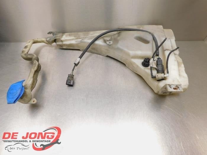 Ruitensproeiertank voor van een Volkswagen Touareg, Gebruikt, -, Volkswagen, -