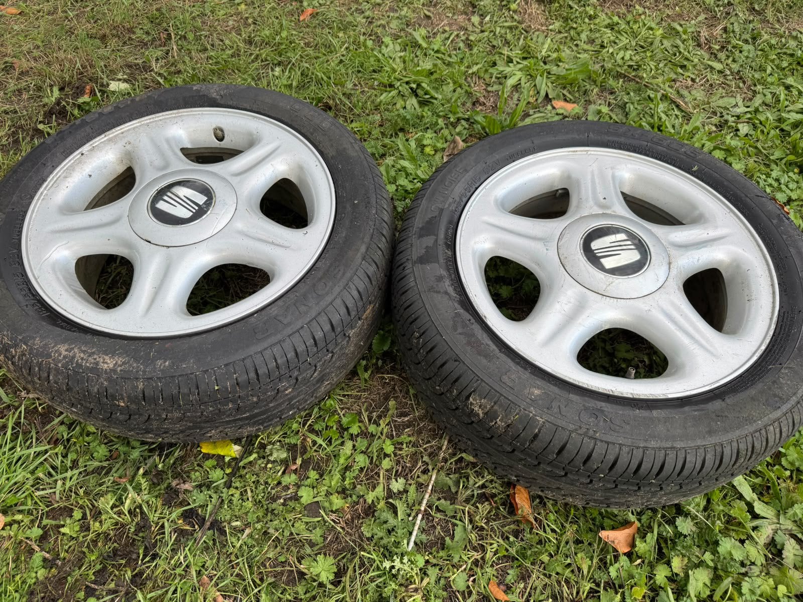 Set van 2 SEAT lichtmetalen velgen met banden - 15 inch, Ophalen, Gebruikt