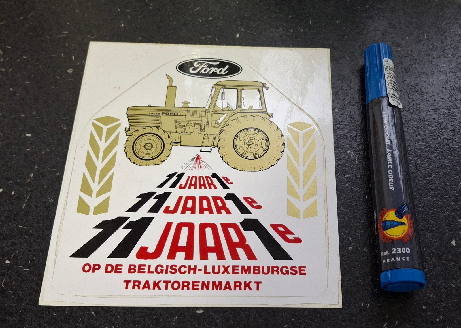 Autocollant tracteur vintage Ford 11 ans en Belgique, Enlèvement ou Envoi, Comme neuf, Voiture ou Moto