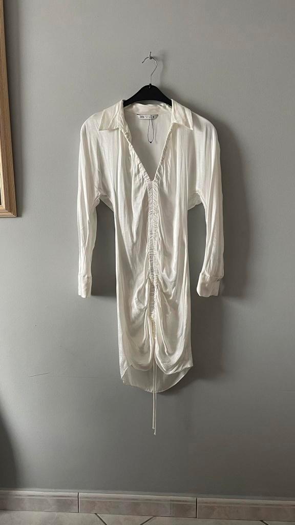 ZARA S/M witte satijnen halflange JURK, Ophalen of Verzenden, Zo goed als nieuw, Maat 36 (S), Onder de knie