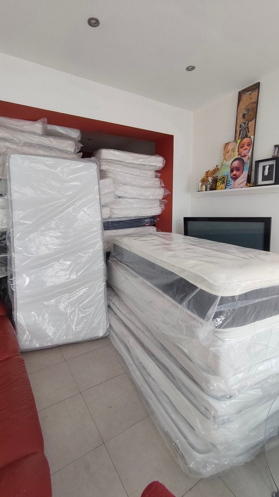 matelas neufs de grandes marques déclassés pour petits esthé, Maison & Meubles, Neuf, Matelas, Enlèvement, 200 cm