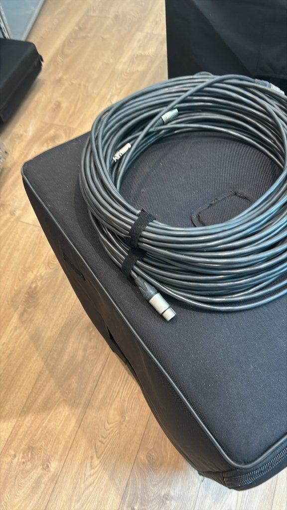 4-pins xlr kabel van 20m ( neutrik), Audio, Tv en Foto, Audiokabels en Televisiekabels, Ophalen, Gebruikt, 10 meter of meer, Overige kabels