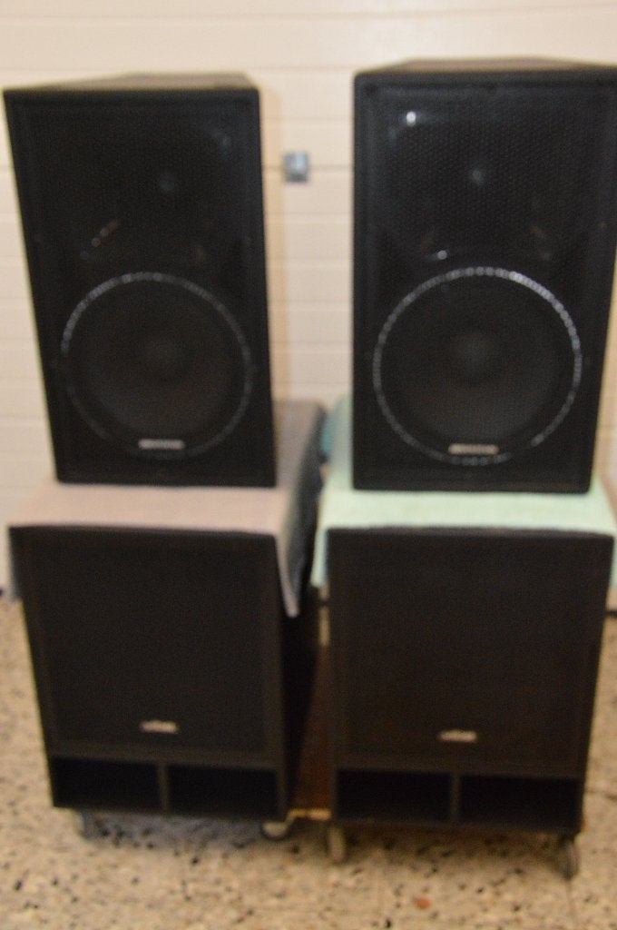 2 BOÎTIERS VIBE 12 ET 2 BOÎTIERS VIBE 15 SUB MKII, TV, Hi-fi & Vidéo, Autres marques, Bass-reflex, Comme neuf, Enlèvement