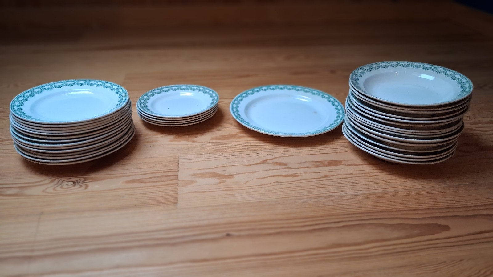 assiettes boch vertes, Enlèvement