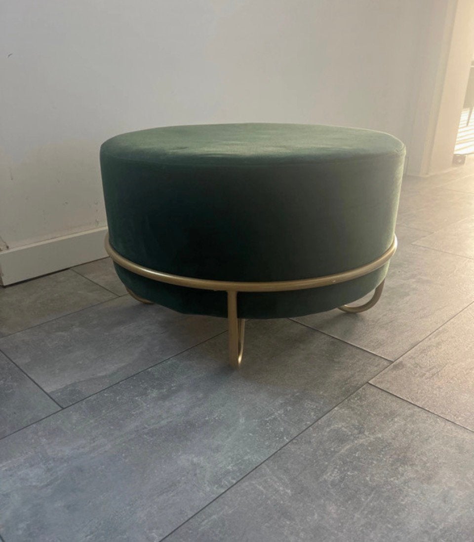 Pouf complet élégant (pieds de banquette), Rond, Comme neuf, Enlèvement, 50 à 75 cm