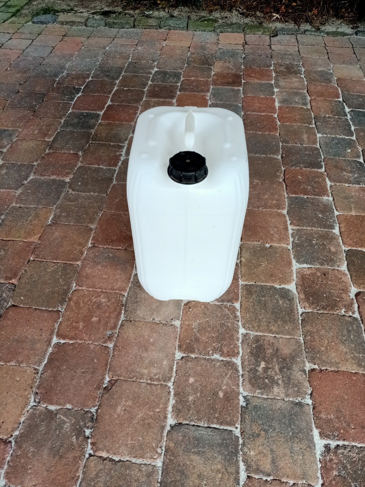 Bidon en plastique de 20l a vendre, Bricolage & Construction, Matériel de nettoyage, Enlèvement ou Envoi