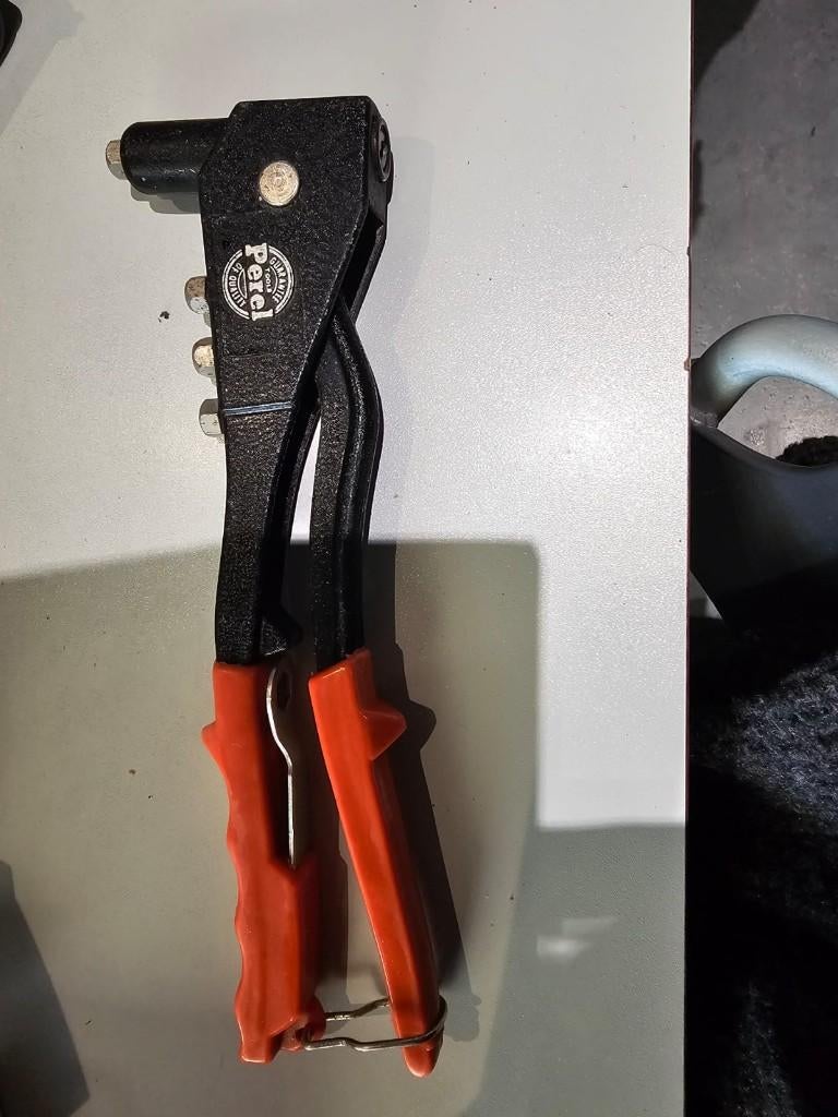 Popnageltang Perel, Ophalen, Zo goed als nieuw