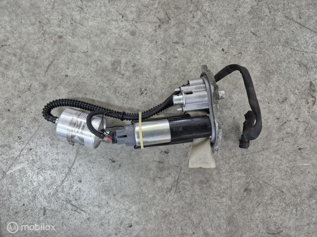 Benzinepomp pomp brandstofpomp 16023661A 848 1098 1198, Gebruikt, Factorystore.service@ducati.com, Ophalen of Verzenden, Via Antonio Cavalieri Ducati, 74/5, 74/6, 40132 Bologna BO