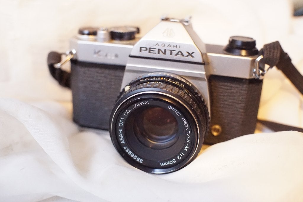 Pentax K1000 + Pentax 50 mm f/2, TV, Hi-fi & Vidéo, Appareils photo analogiques, Enlèvement ou Envoi, Utilisé, Reflex miroir, Pentax