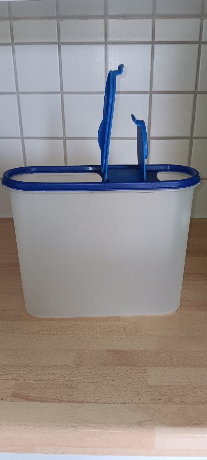 Boite Tuperwaere céréales, Maison & Meubles, Cuisine| Tupperware, Enlèvement ou Envoi, Utilisé, Bleu, Boîte