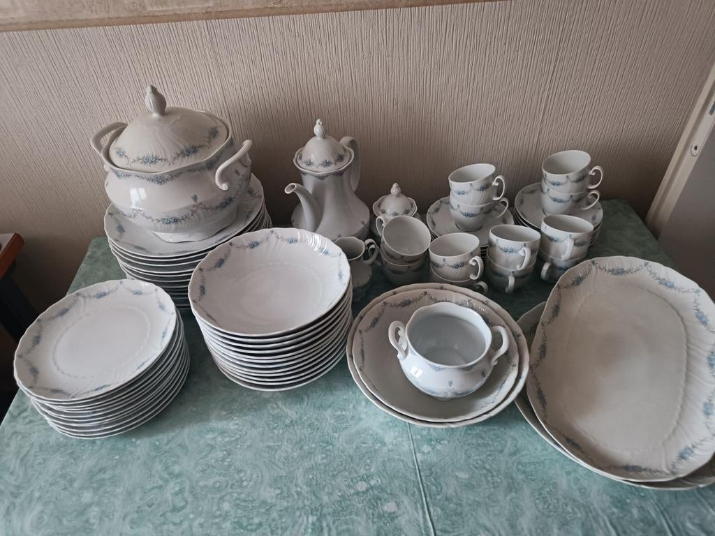 69 delig porseleinen servies, Bavaria royal tettau Germany, Antiek en Kunst, Ophalen