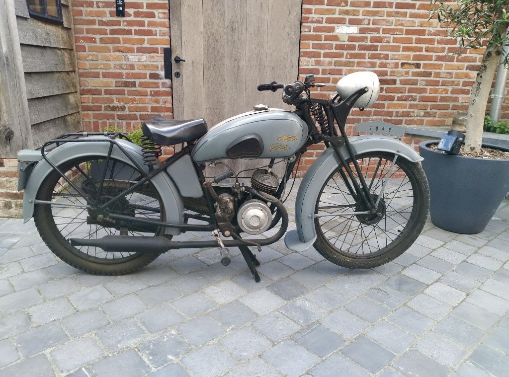Monet Goyon 125cc 1948 modèle original complet, Motos