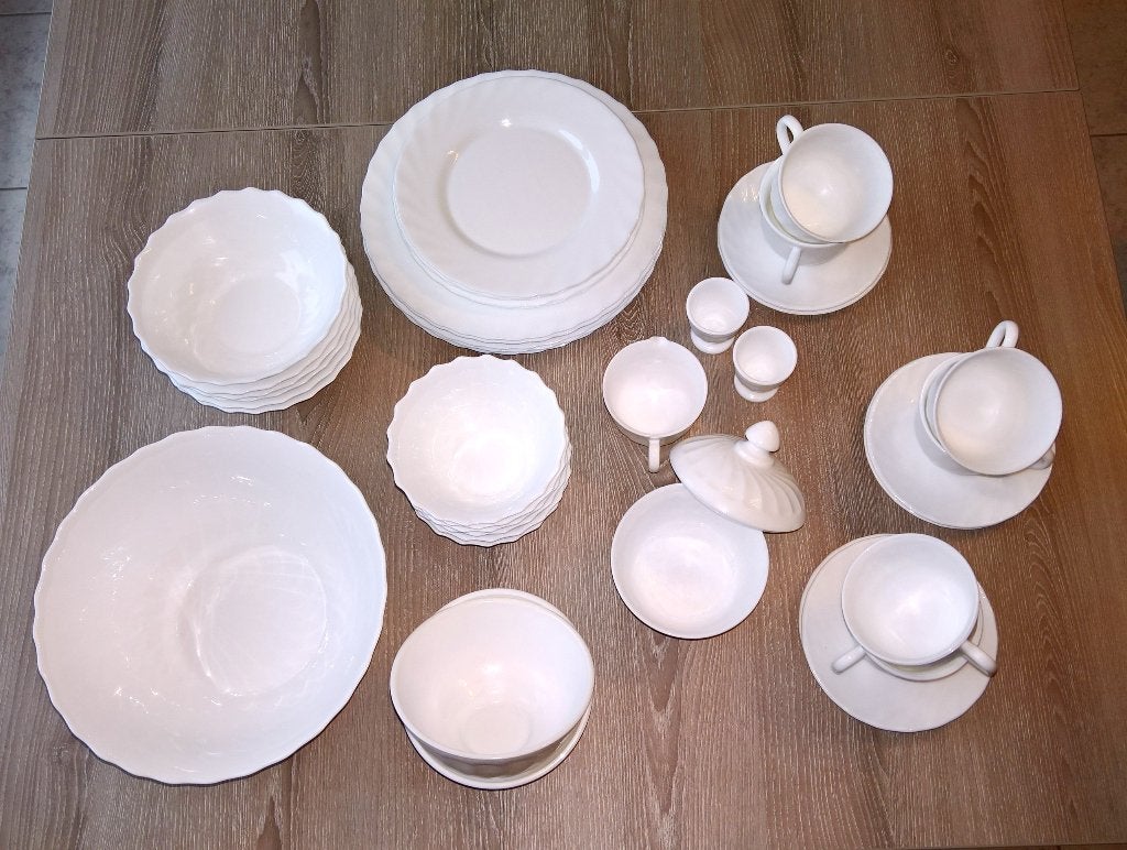 LUMINARC Lot / Service de vaisselles (43 pièces), Huis en Inrichting, Keuken | Servies, Overige merken, Nieuw, Ophalen of Verzenden