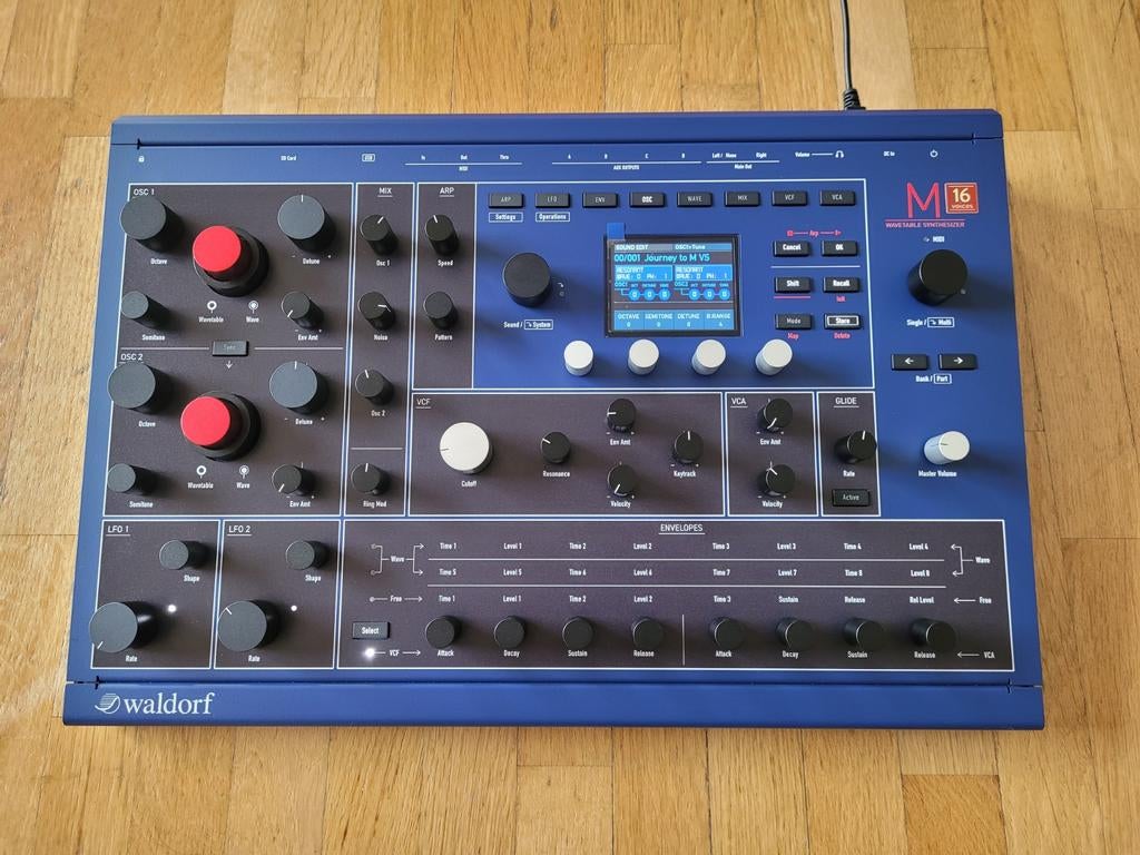 Waldorf M - 16 voices