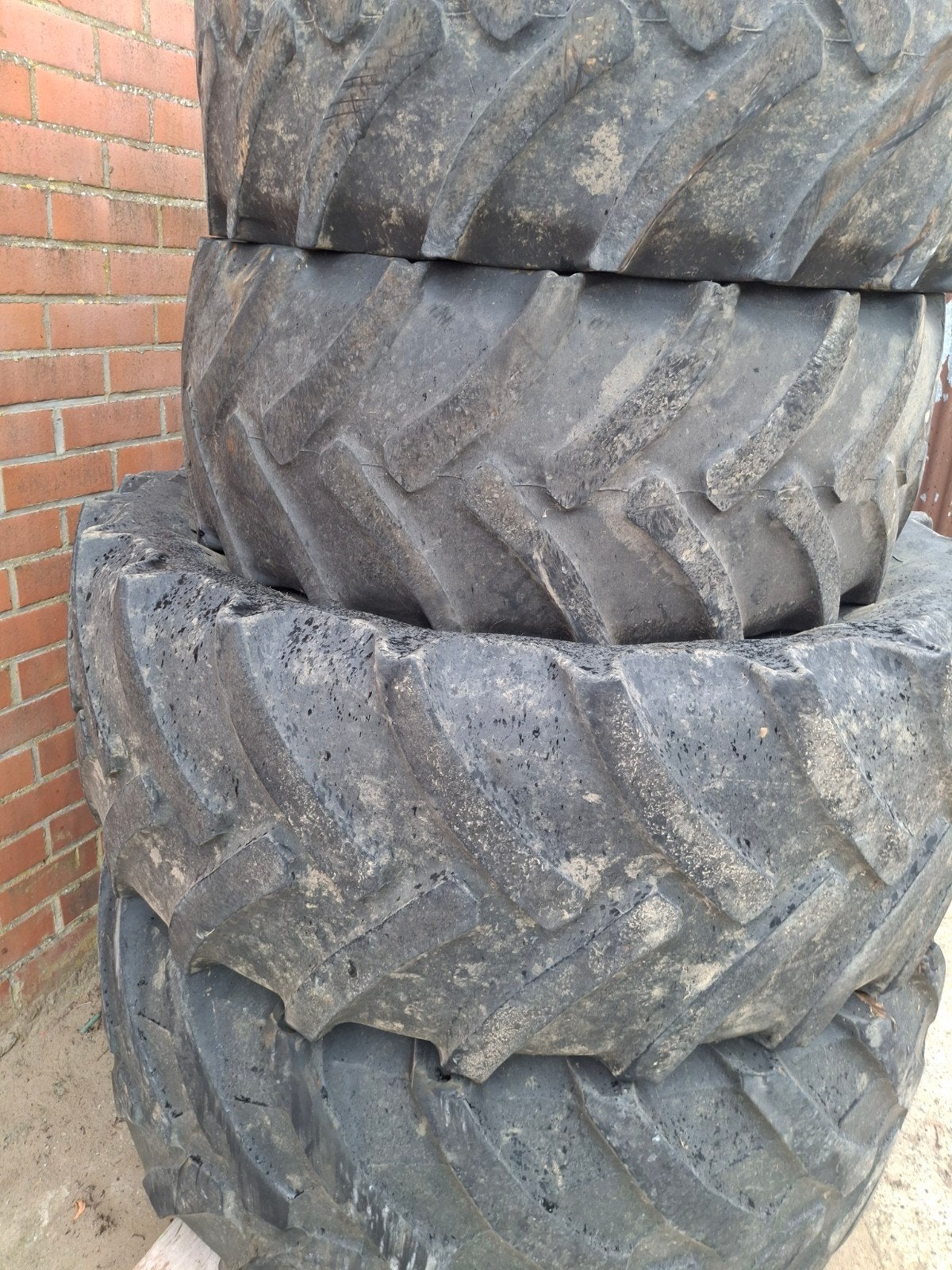 Banden 650/65R38 en 540/65R28 gratis, Ophalen, Pirelli, Vergel105@hotmail