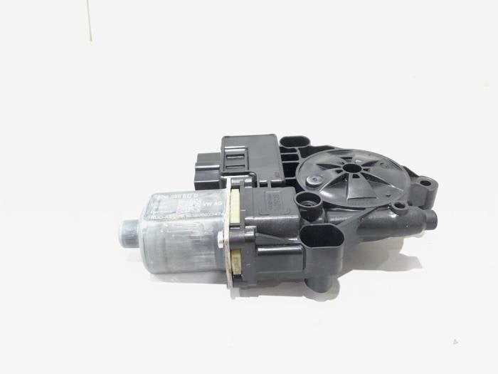 Moteur de vitre portière d'un Volkswagen Polo, Volkswagen, -, 3 mois de garantie, Utilisé