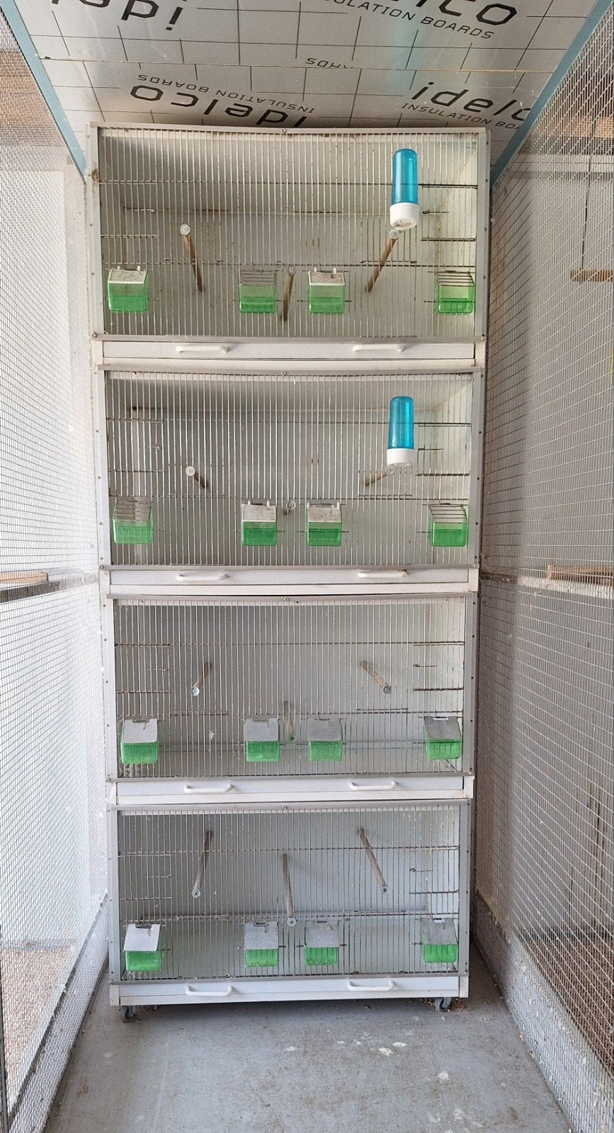 Toren van 4 kooien.afm:82 ×47 ×41diep is de maat van 1kooi, Dieren en Toebehoren, Ophalen