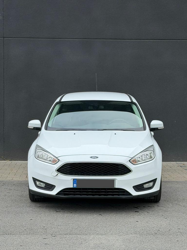 Forf focus 2015 1.5 diesel 240.000km start rijdt perfect, Autos, Focus, Achat, Diesel, Particulier