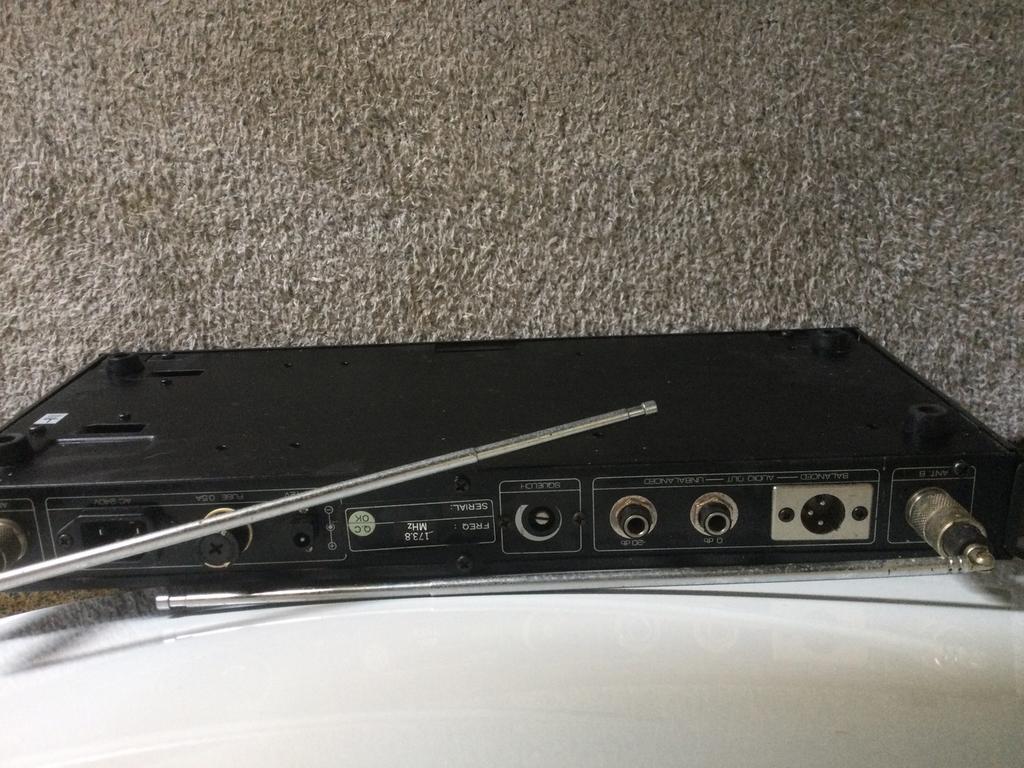Récepteur de microphone sans fil DIV 206, Enlèvement ou Envoi, Utilisé