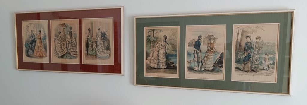 Impressions de mode françaises encadrées., Moins de 50 cm, Comme neuf, Enlèvement, Imprimé
