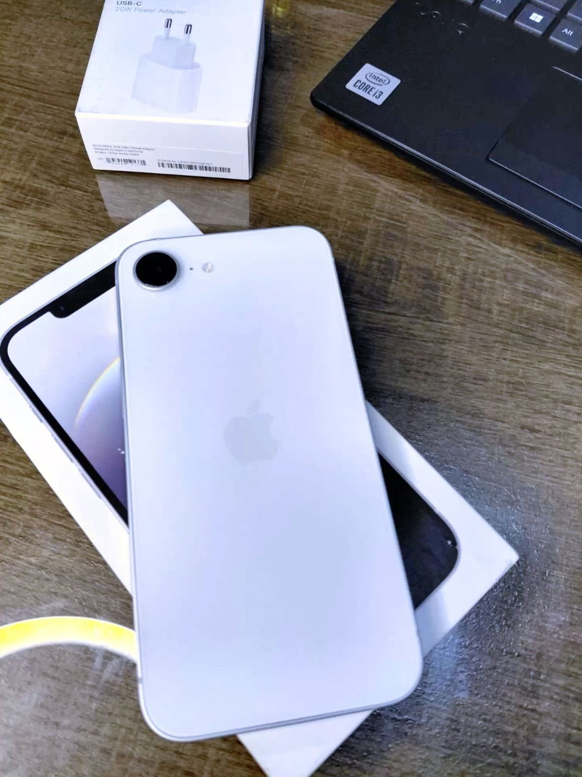 iPhone 16e, Neuf, Enlèvement ou Envoi, Sans abonnement, Blanc