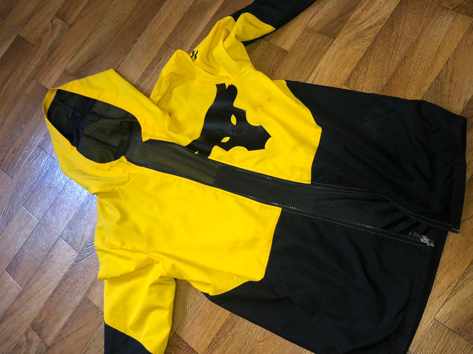 Veste under armour, Enlèvement ou Envoi, Comme neuf