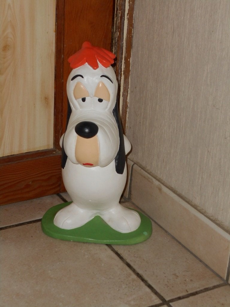 droopy : figurine en polychrome (40 cm x 22 cm), Enlèvement, Comme neuf, Animal