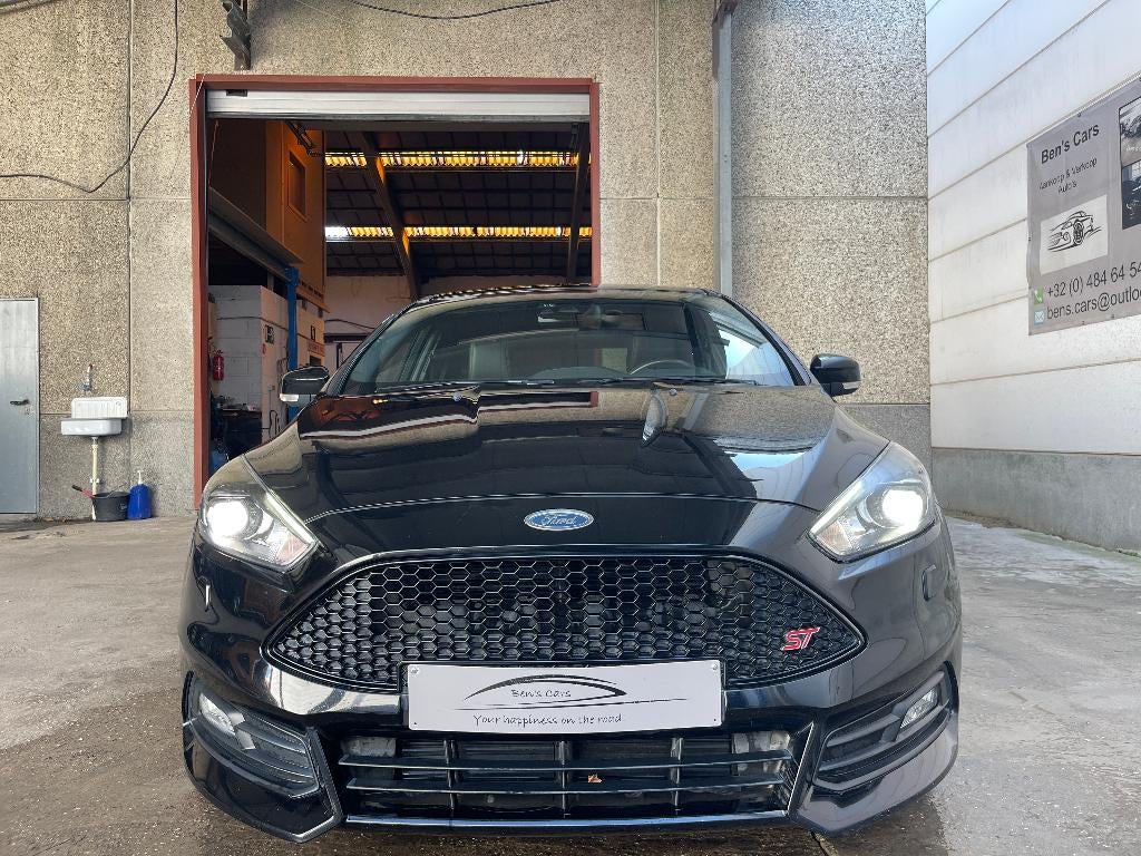 Ford Focus ST 2.0T Milltek 250PK  * Xenon/GPS *, Autos, Ford, Focus, Achat, Euro 6, Entreprise