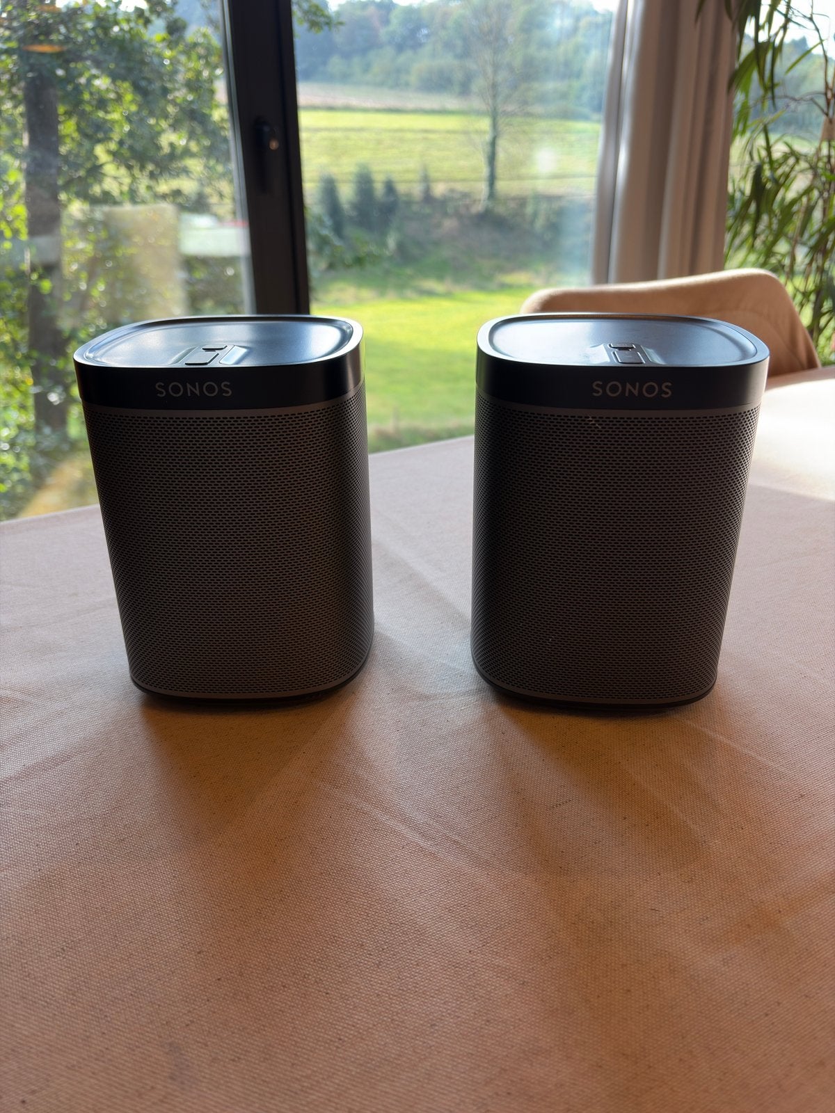 Paire de Sonos Play:1, Bass-reflex, Enlèvement, Utilisé, Enceinte d'étagère