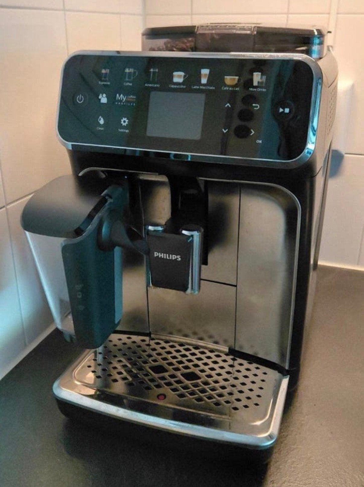 Philips 5400, Electroménager, Cafetières, Enlèvement, Comme neuf, Cafetière