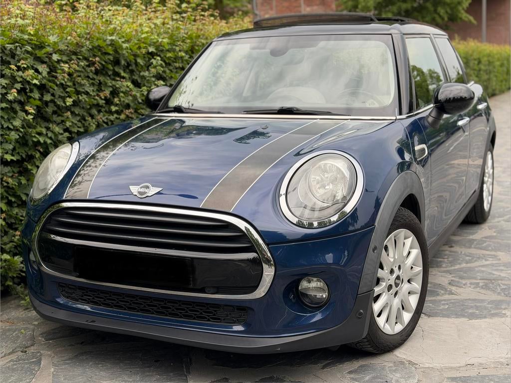 Mini Cooper 1.5 Benzine / Pano / Airco / Zetelvrw / Garantie, Auto's, Testrit aan huis, Blauw, Leder, Bedrijf