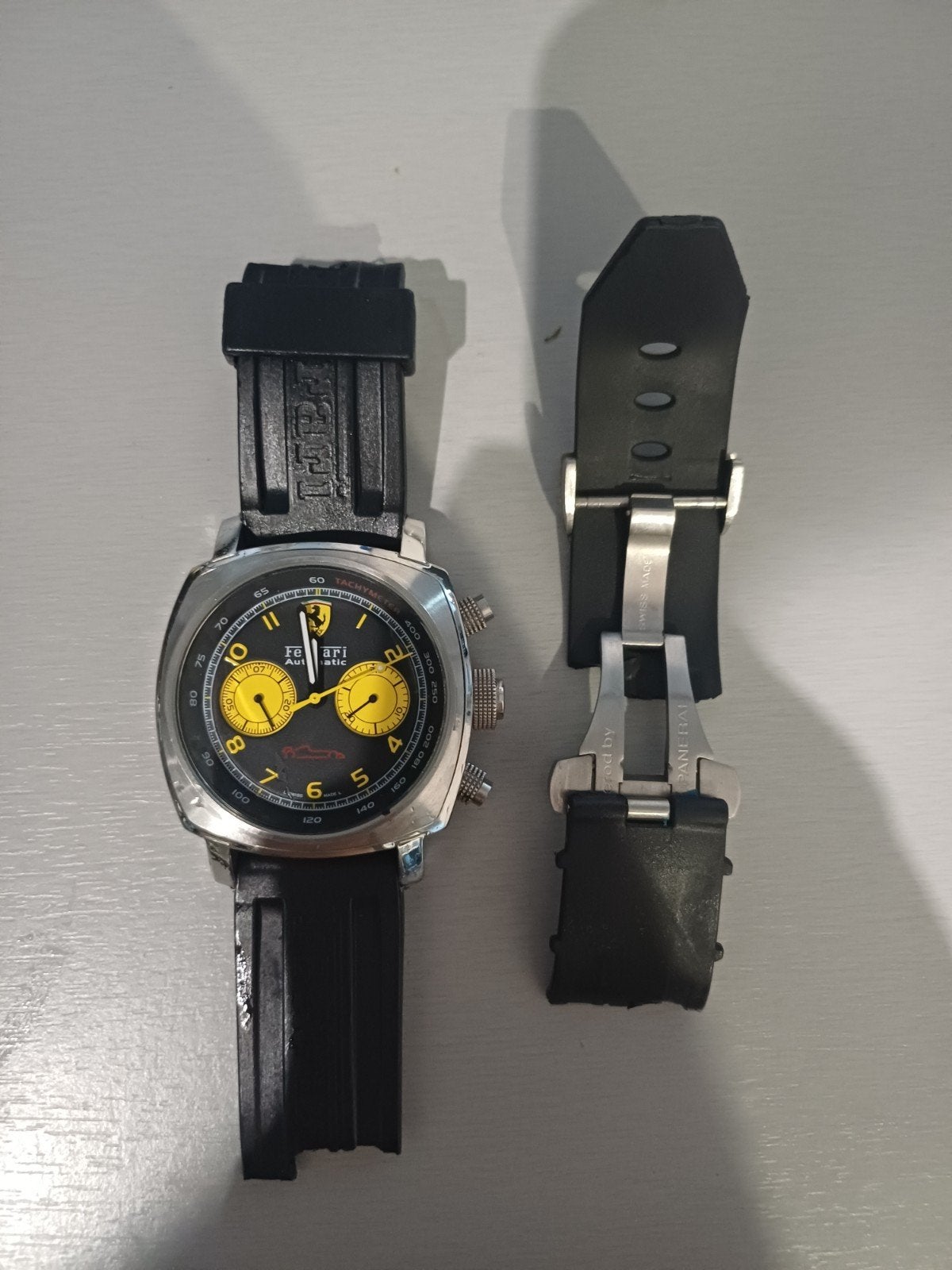 PANERAI FOR FERRARI – CHRONOGRAPHE SPORT & PRESTIGE ️, Montre-bracelet, Autres marques, Acier, Enlèvement