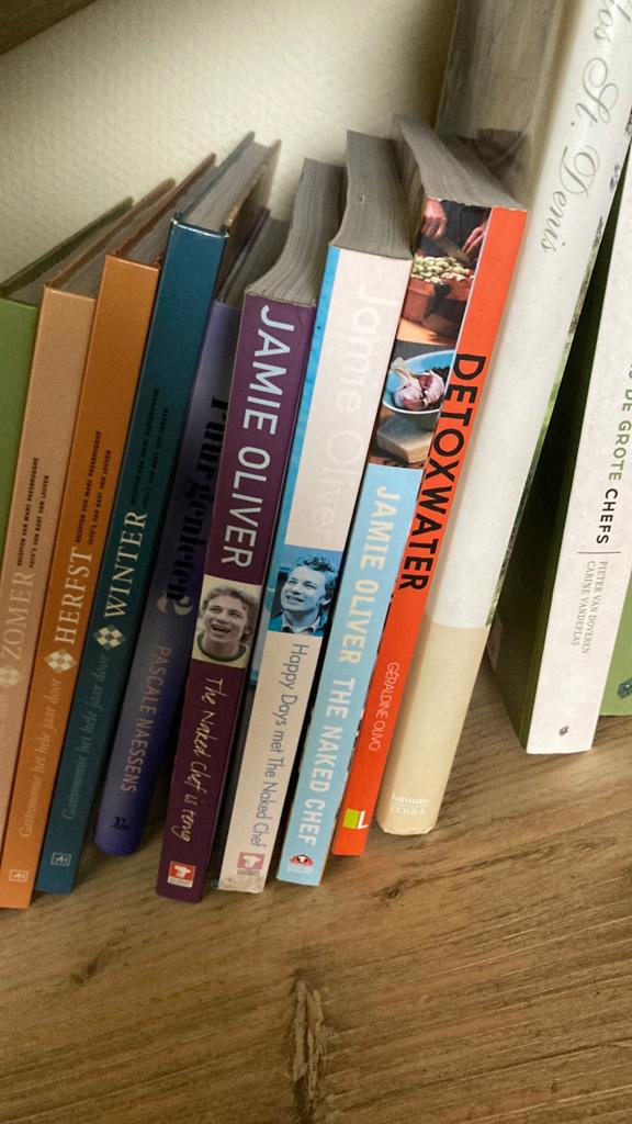 Kookboeken jamie oliver en pascal naessens, Boeken, Ophalen of Verzenden, Zo goed als nieuw